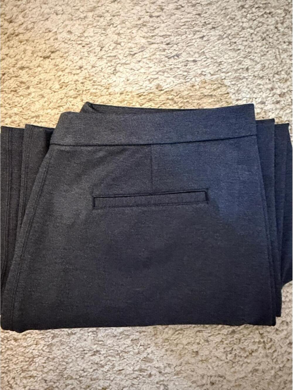 Banana Republic Wide Leg Trousers in Charcoal Gray - Picture 3 of 3